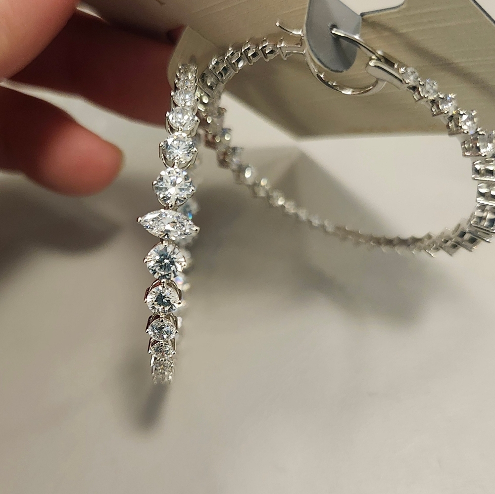 NWT Nadri Silver Leah Statement Hoop Earrings - Picture 2 of 3